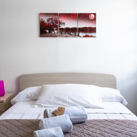 A 2 Passi Da Alba With 6 Beds Apartment Rodello Exterior foto