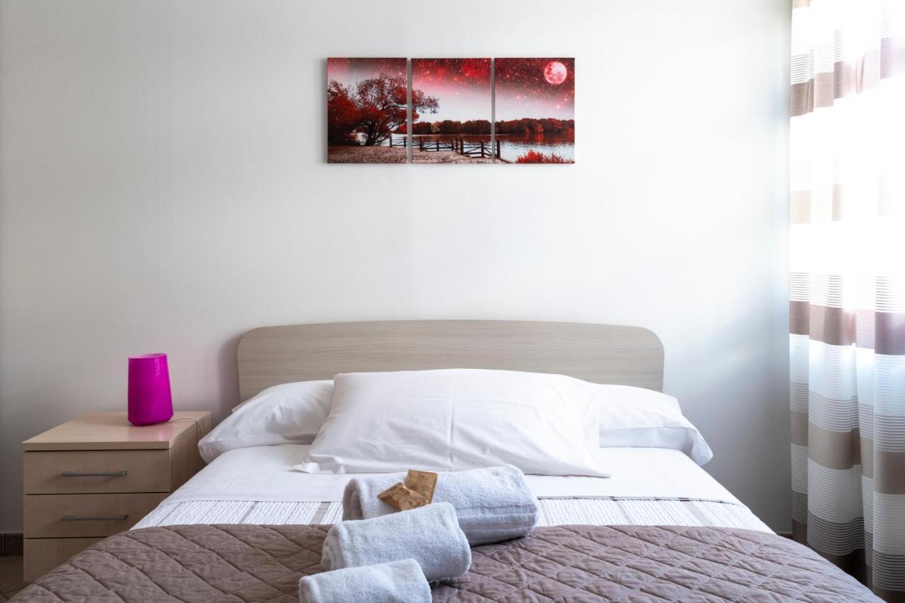 A 2 Passi Da Alba With 6 Beds Apartment Rodello Exterior foto